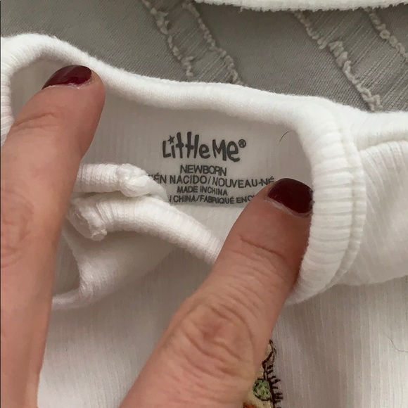 Little Me Giraffe Footie Pajama Newborn size - Picture 3 of 4